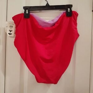 Liz Claiborne Swimwear